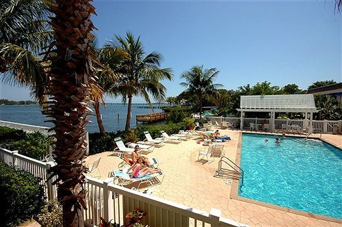 Tradewinds Resort By Resortquest 브레이든턴비치 외부 사진